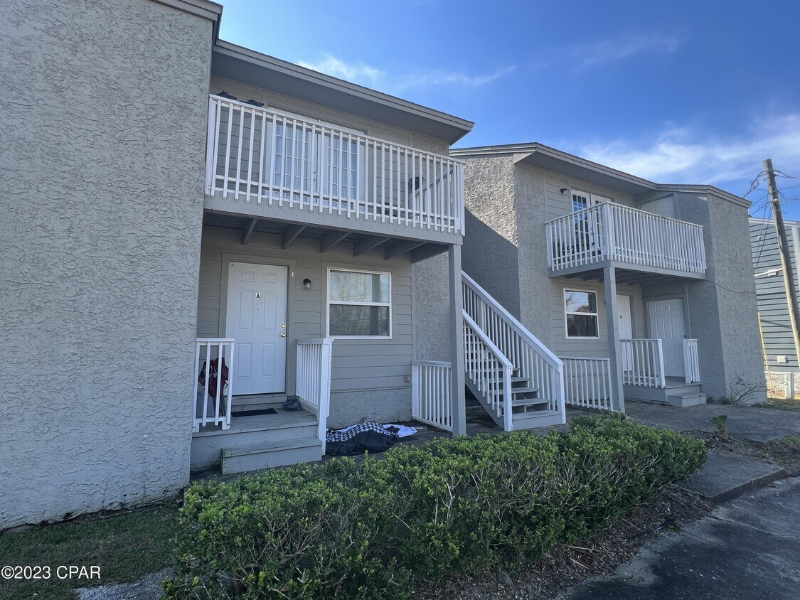 2505 W 10th St, Panama City, FL 32401 Townhome Rentals in Panama City