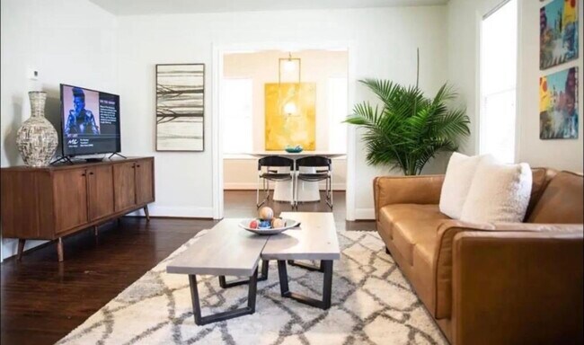 Foto del edificio - 1817 Beall St