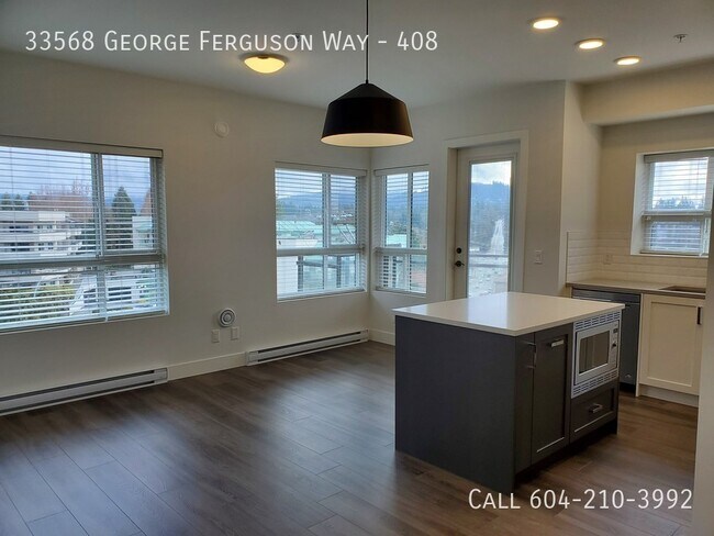 Photo du bâtiment - Condo with Great Views