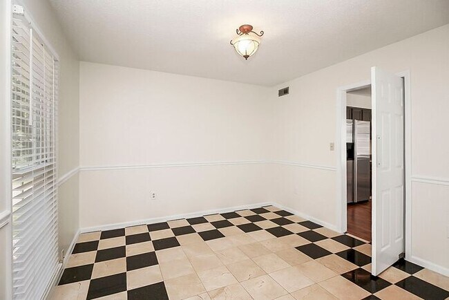 Building Photo - 5306 Caradon Dr