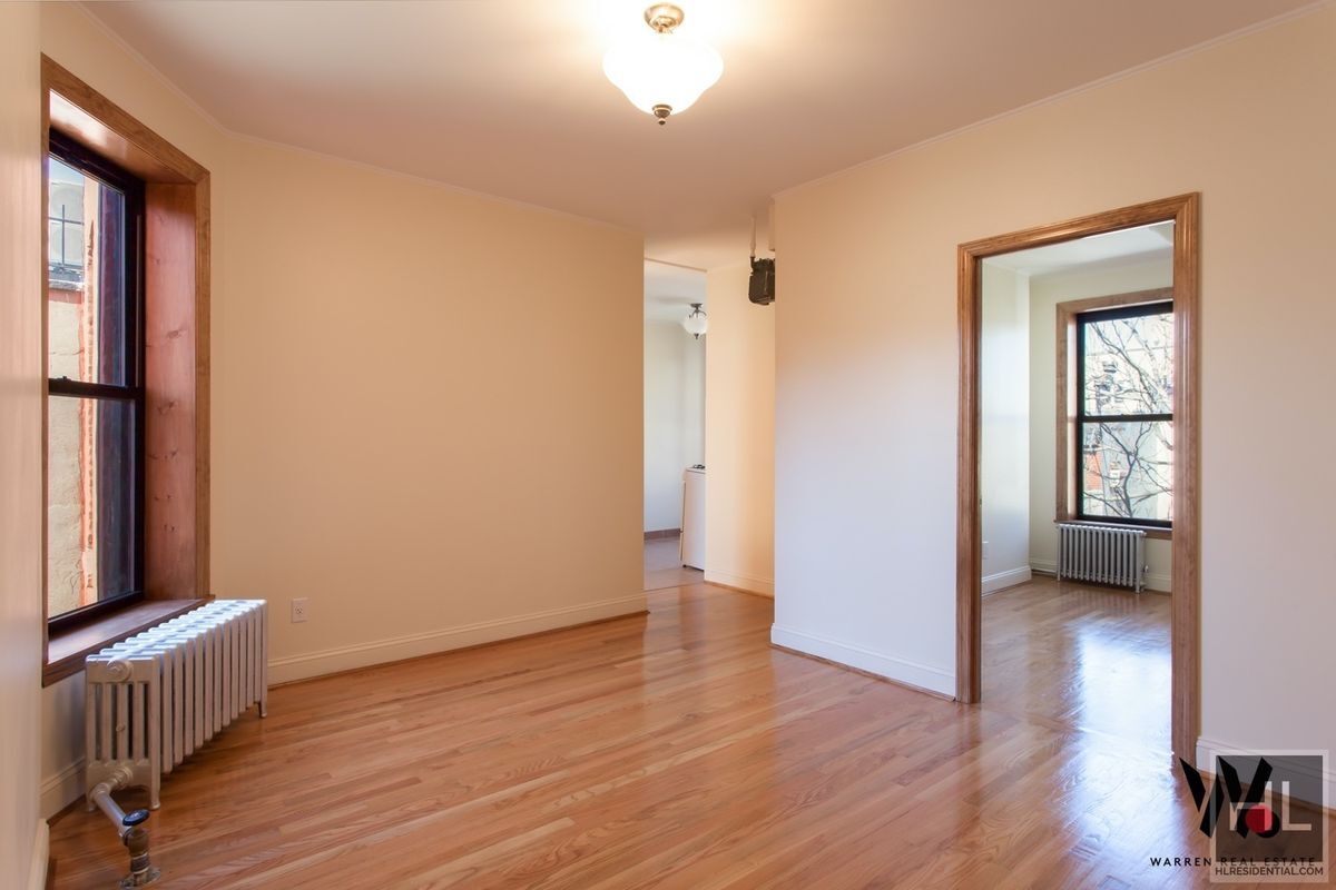 Primary Photo - EAST 7 STREET