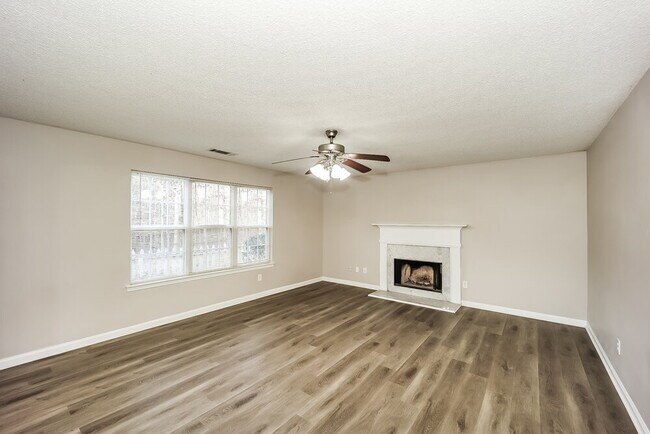 Building Photo - 10900 Hondal Ct