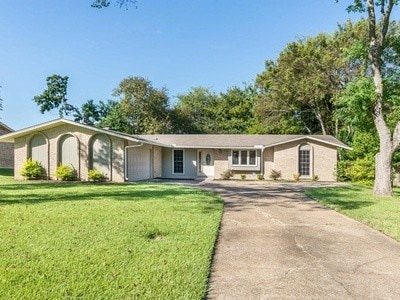 Building Photo - 3830 Fieldcrest Dr