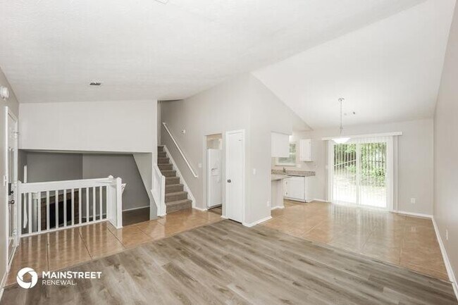 Foto del edificio - 5090 Plantation View, Stone Mountain, GA 3...