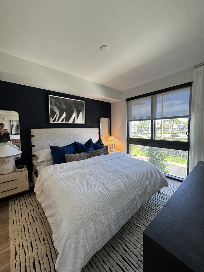 Foto del edificio - 2460 NE 188th St