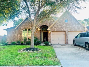 Building Photo - 2801 Field Hollow Dr