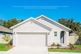 Building Photo - 7932 Majestic Palms Ct