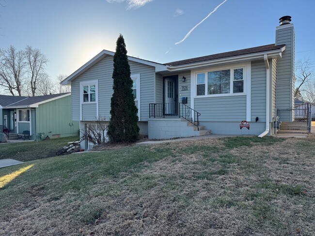 Foto del edificio - Comfortable 3-Bedroom Home with Park Access & Easy Commute