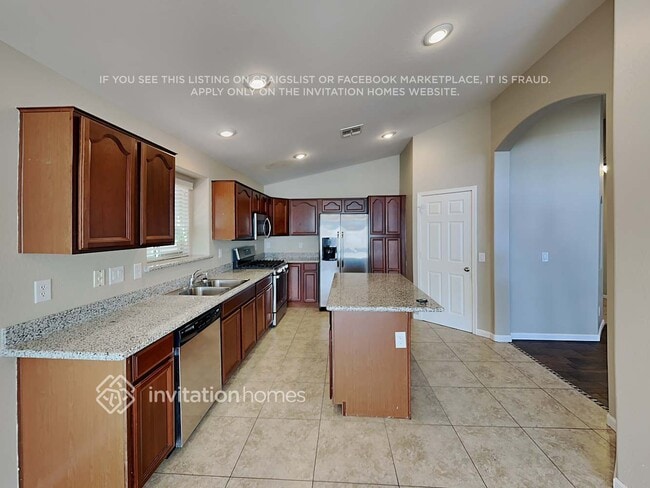 Building Photo - 34382 N Richardson Dr