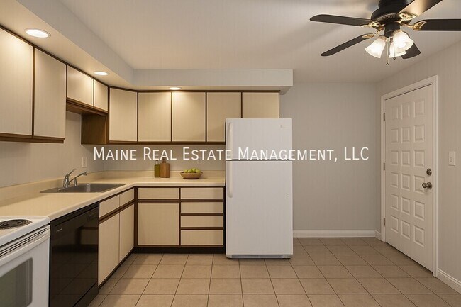 Foto del edificio - 20 Tall Pines Dr