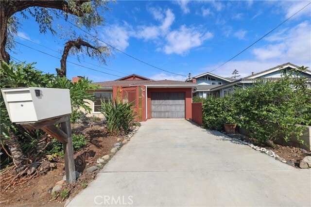 Building Photo - 440 Cress St
