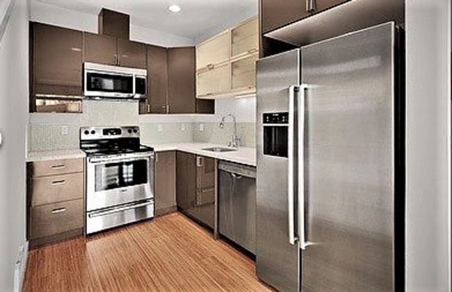 Foto del edificio - 3602 Palatine Ave N