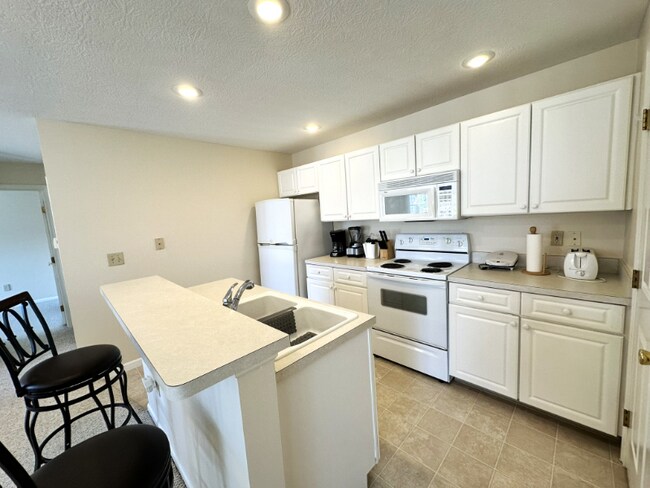 Foto del edificio - 5662 Tuttle Mews Way