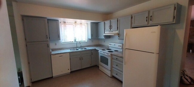 Building Photo - 8325 Freemantle Dr