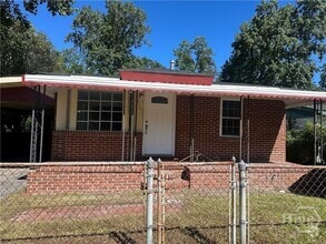 Building Photo - 914 Bowden St
