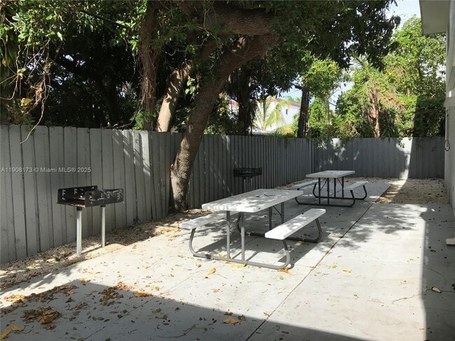 Foto del edificio - 2525 Polk St