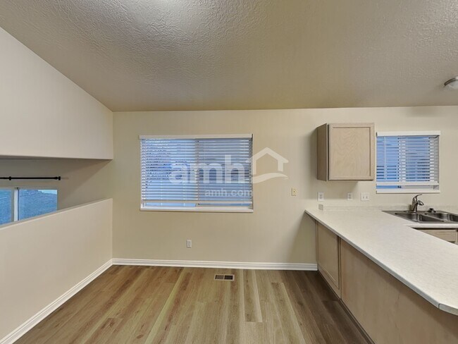 Building Photo - 3259 S Calkary Cir