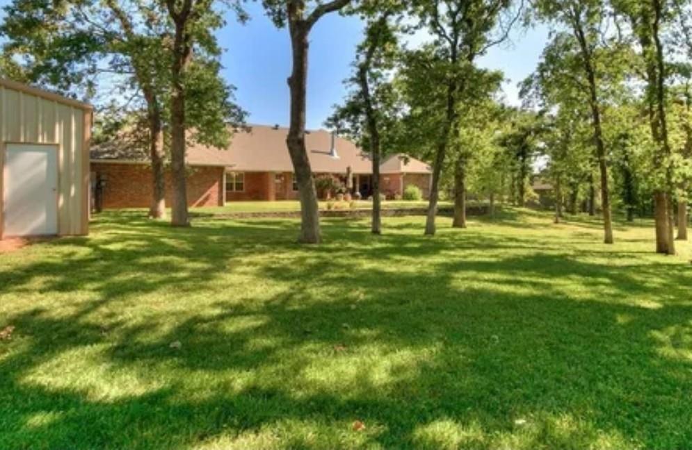 Building Photo - 1590 Deerwood Tr