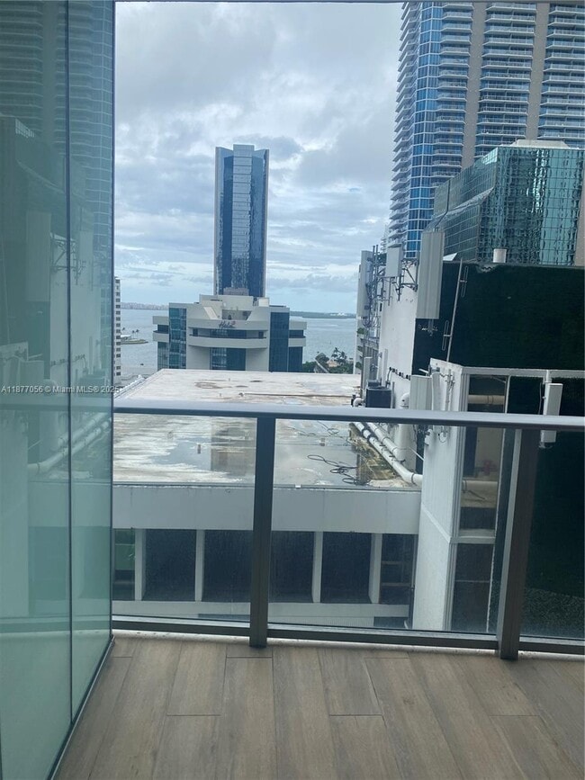Foto del edificio - 1010 Brickell Ave