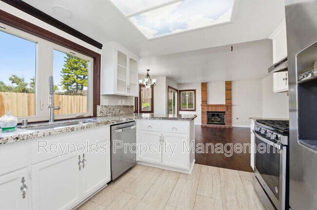 Foto del edificio - 9462 Pipilo St