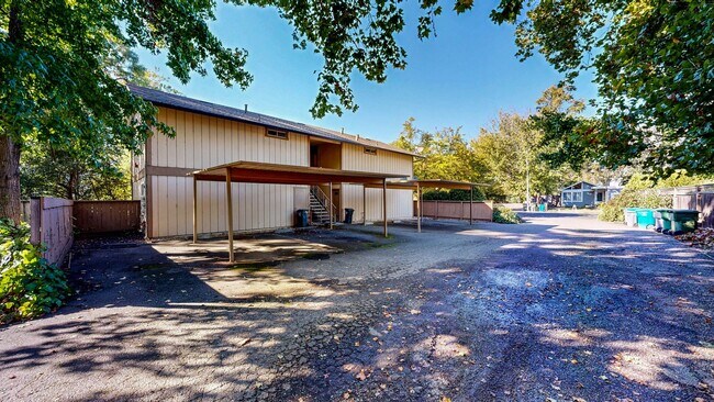 Foto del edificio - 949 Camino Coronado