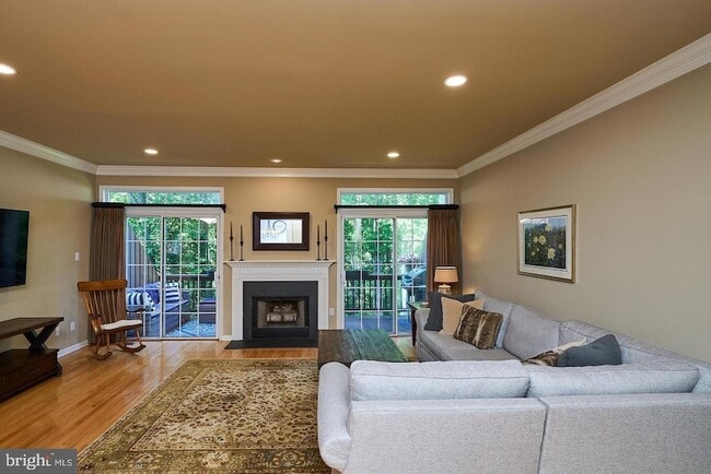 Photo - 138 Whispering Oaks Dr Townhome