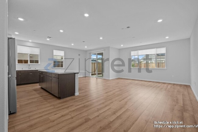 Building Photo - 6006 Driver Ct