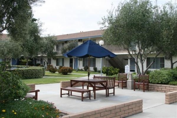 Courtyard area - Casitas de Seville Apartments