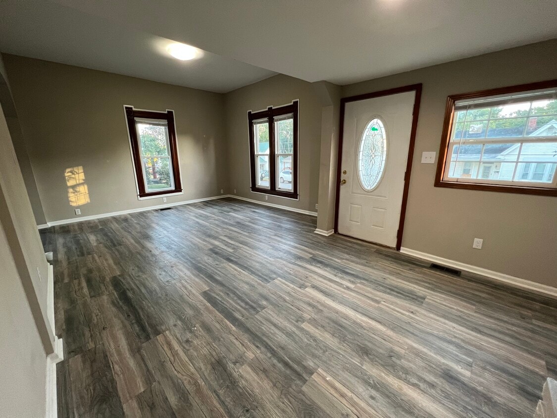 141 E Walnut St, Richmond, KY 40475 House Rental in Richmond, KY