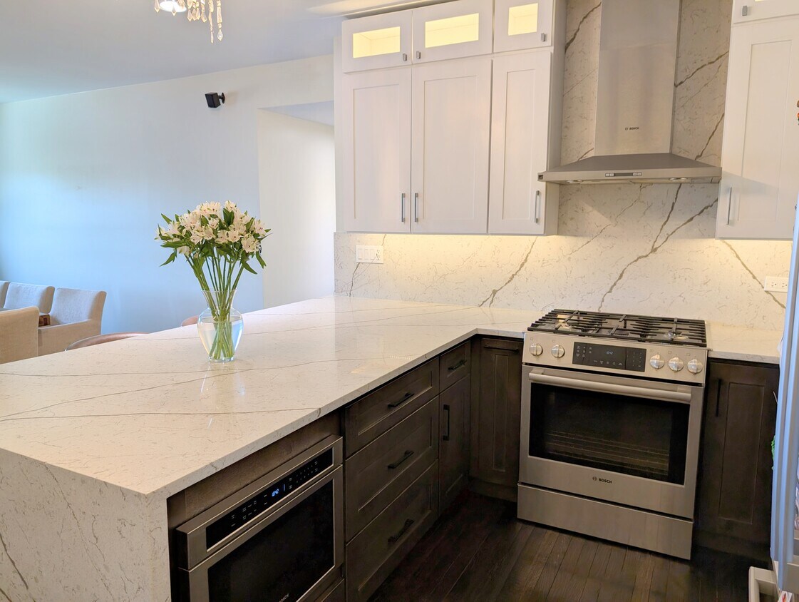 Foto principal - 6017 N Kimball Ave