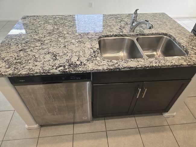 Foto del edificio - Freshly updated 3 bedroom/ 2 bath Home