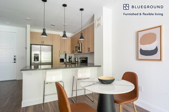 Foto del edificio - 3403 Harmon Ave