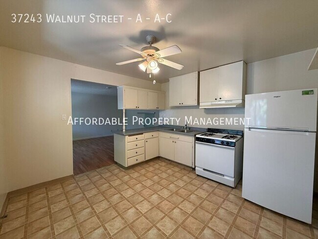 Foto del edificio - 37243 Walnut St