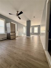 Building Photo - 415 Weeden St