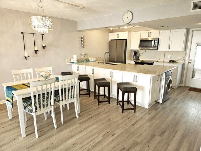 Foto del edificio - 1357 NE Ocean Blvd