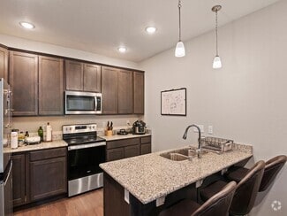 Building Photo - 2408 Ridge Top Dr