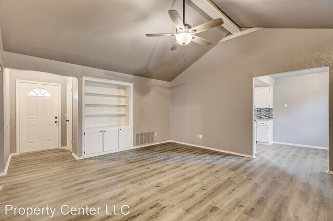 Building Photo - 3 br, 2 bath House - 3512 SE 55th St