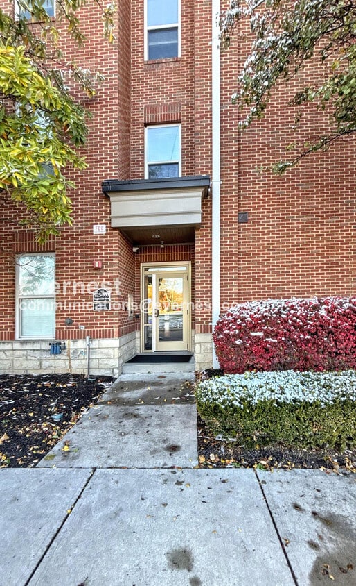 Primary Photo - 925 Ingleside Ave