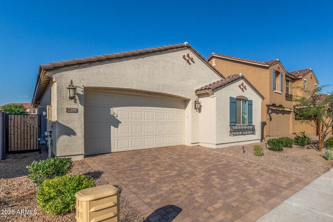 Building Photo - 3872 N 103rd Ave