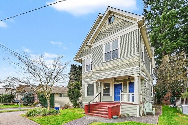 Foto del edificio - 5525 Woodlawn Ave N