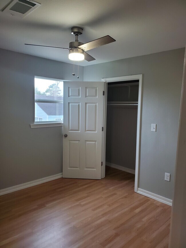 301 S 14th St, Nederland, TX 77627 House Rental in Nederland, TX