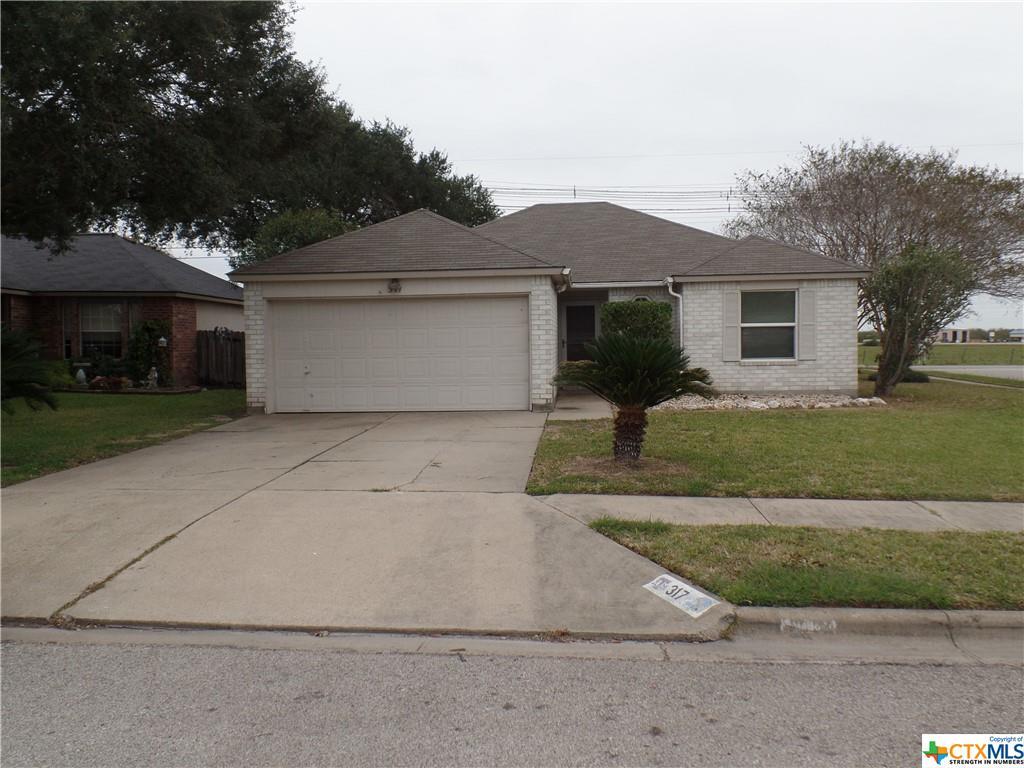 317 Clydesdale Ln, Victoria, TX 77904 House Rental in Victoria, TX