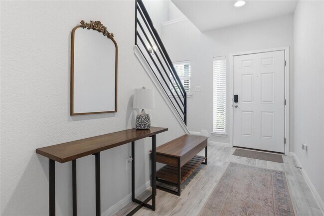 Foto del edificio - 6402 Moncrieff Dr