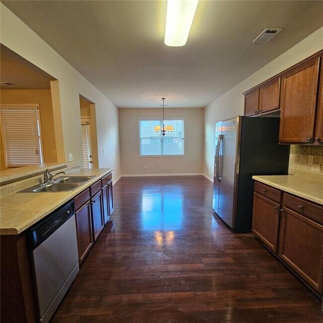 Foto del edificio - 413 Fern Bay Dr SW