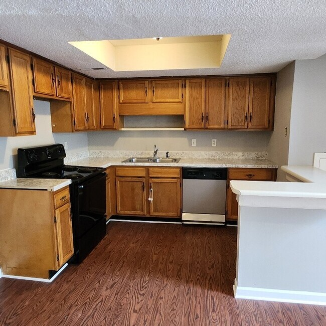 Building Photo - PINSON AREA, 2BR/2BA