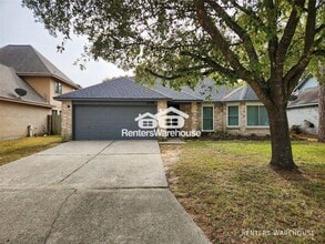 Building Photo - 2118 Creston Dr