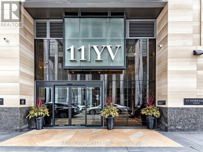 Photo du bâtiment - 11 Yorkville Ave