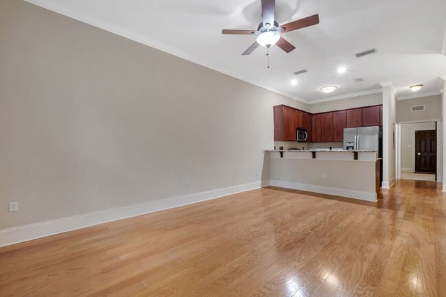 Building Photo - Midtown Tallahassee Townhome