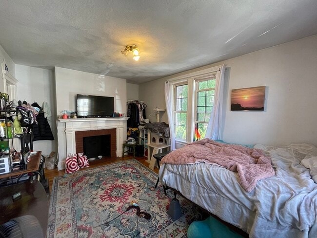 Foto del edificio - 124 Glenville Ave