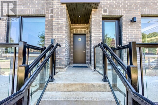 Building Photo - 3538 Colonial Dr